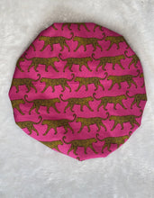 Load image into Gallery viewer, Wild life Bonnet