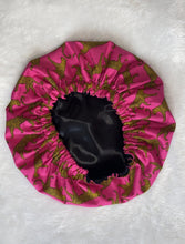 Load image into Gallery viewer, Wild life Bonnet

